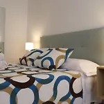 Cms Center Penthouse With Sunny Terrace & Parking