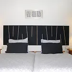 Apartamentos Turísticos La Mundial