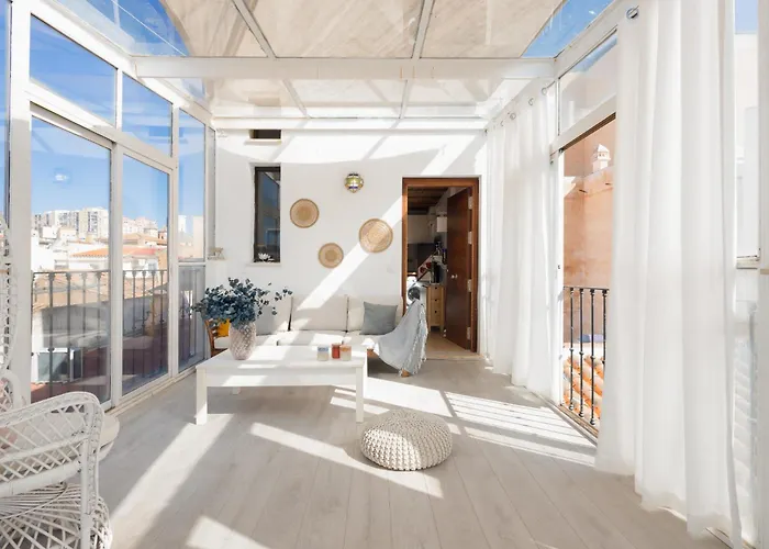 C44 Cute Penthouse City Center