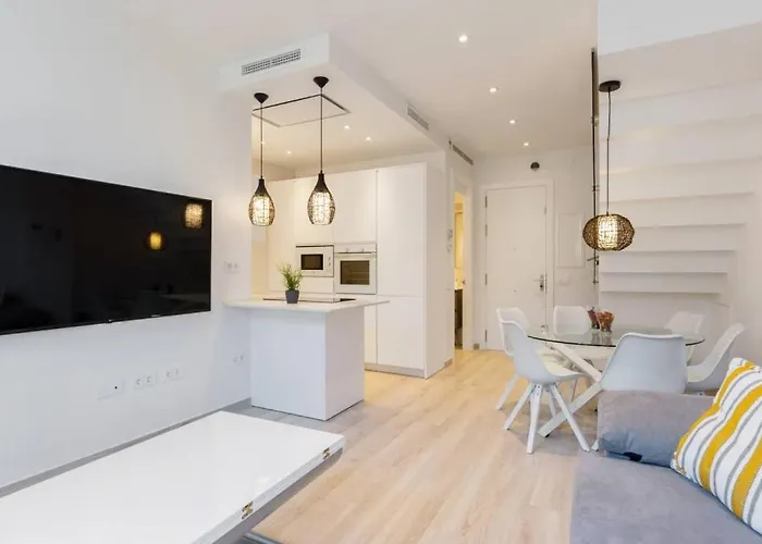 Minty Stay - La Merced Atico Duplex