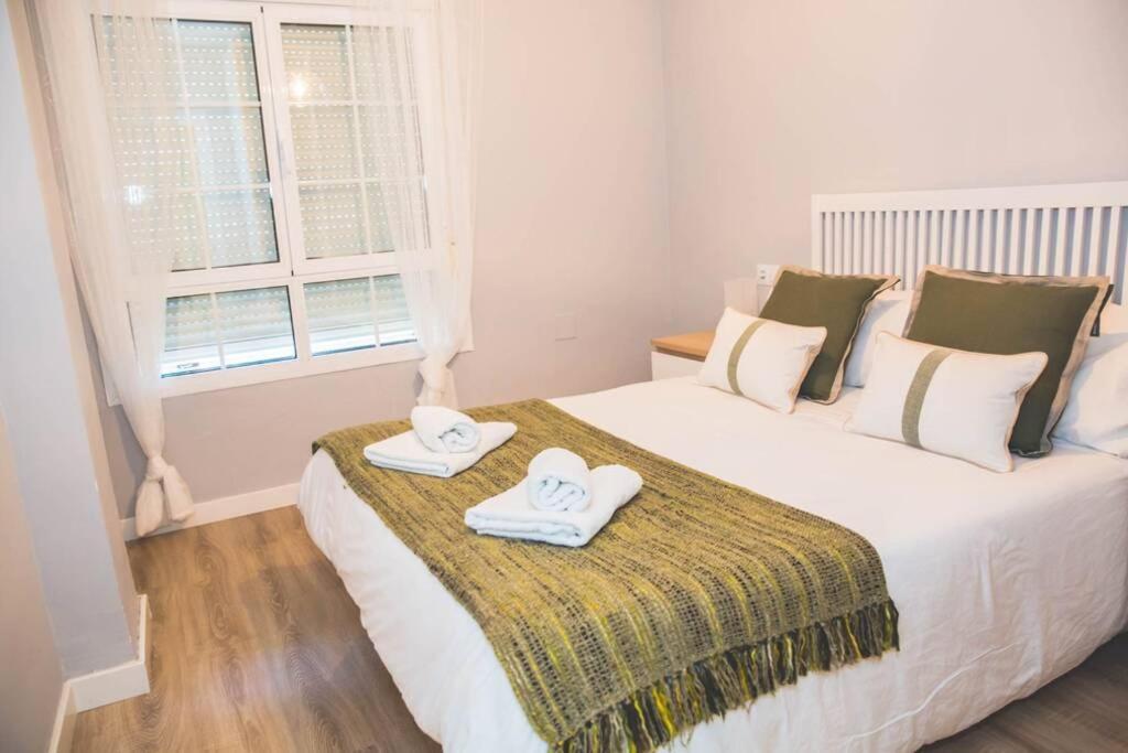 Luminoso Apartamento 3hab En Pedregalejo Playa Apartment