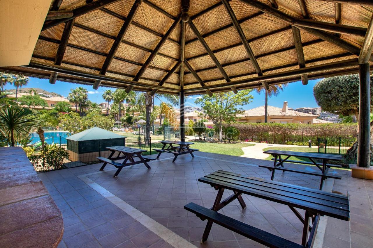 Spacious Perfectly Maintained House With Private Garden And Communal Pool In Riviera Del Sol * Málaga
