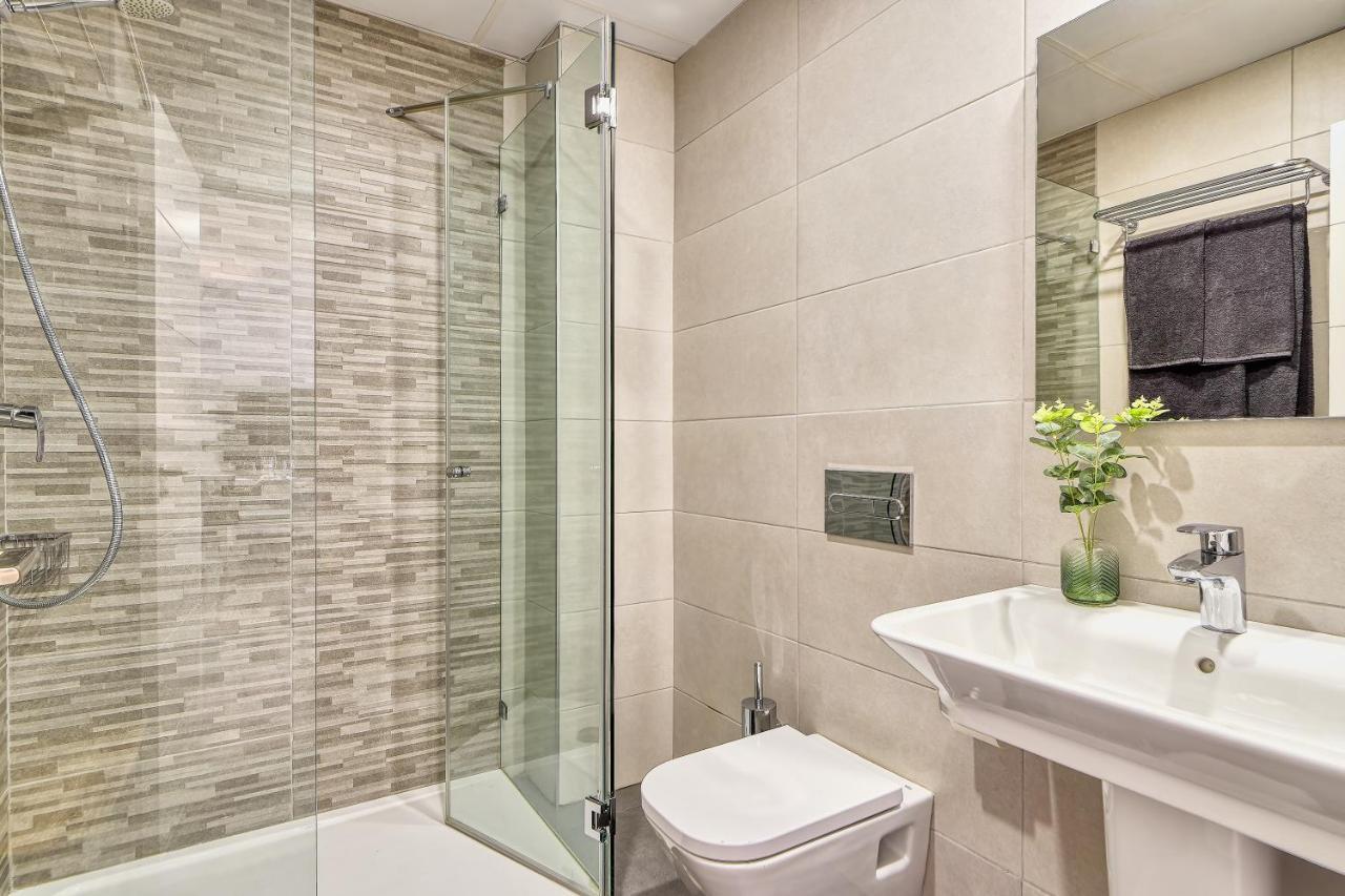 Ab Vialia Estacion Suitemalaga - Parking Appartement