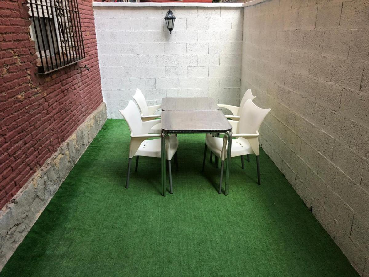 Precioso Piso Con Patio A 200m De La Playa * Malaga