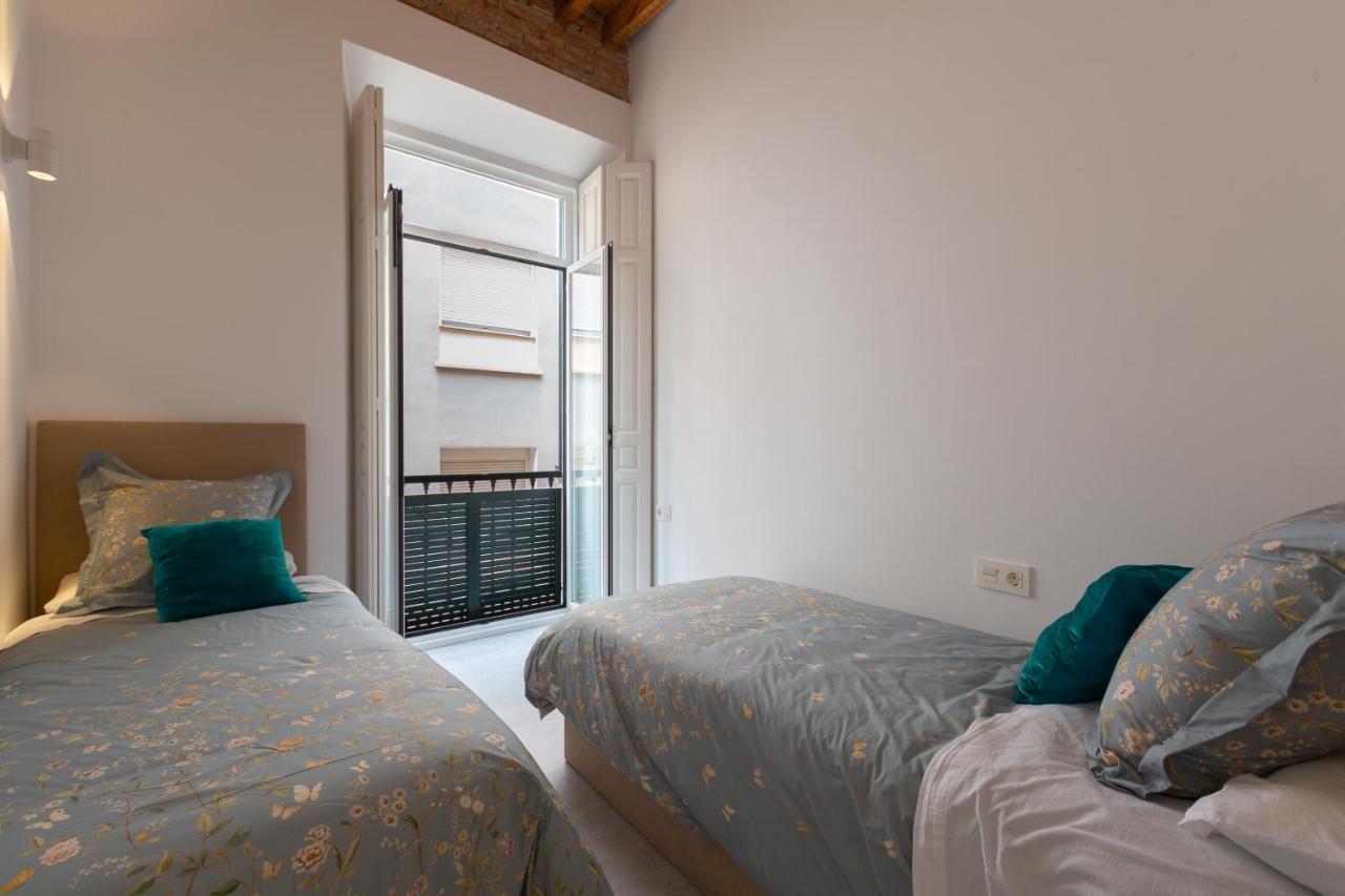Lejlighed Wonderful With Three Bedrooms And Two Bathrooms In The Center *