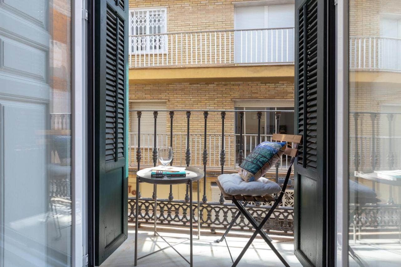 Lejlighed Wonderful With Three Bedrooms And Two Bathrooms In The Center