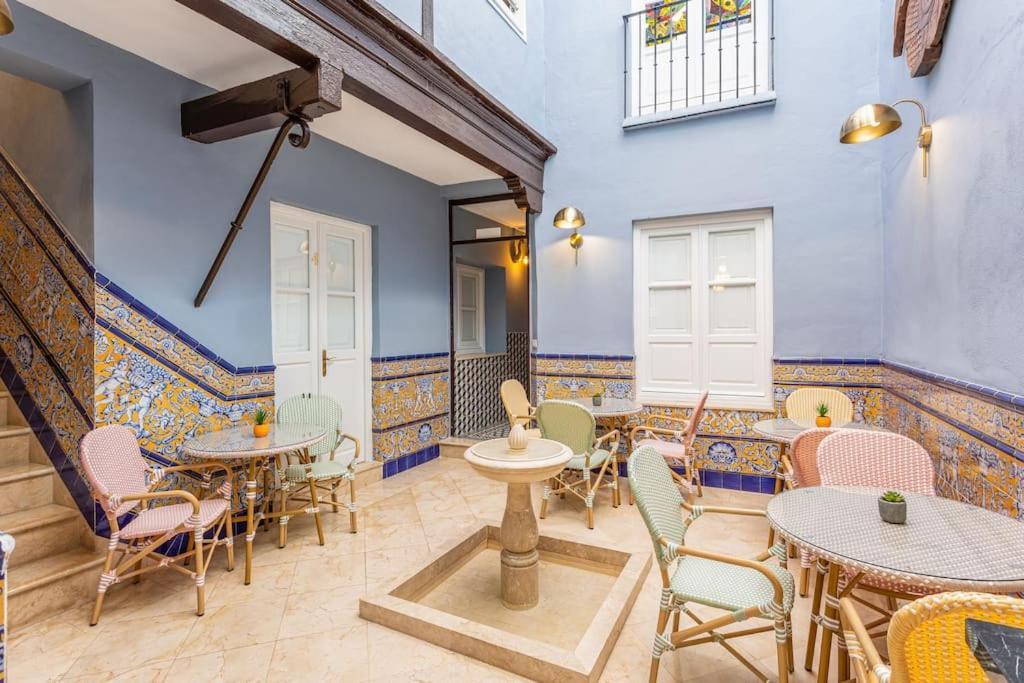 1. Casa De Alma. In Historic House Appartamento
