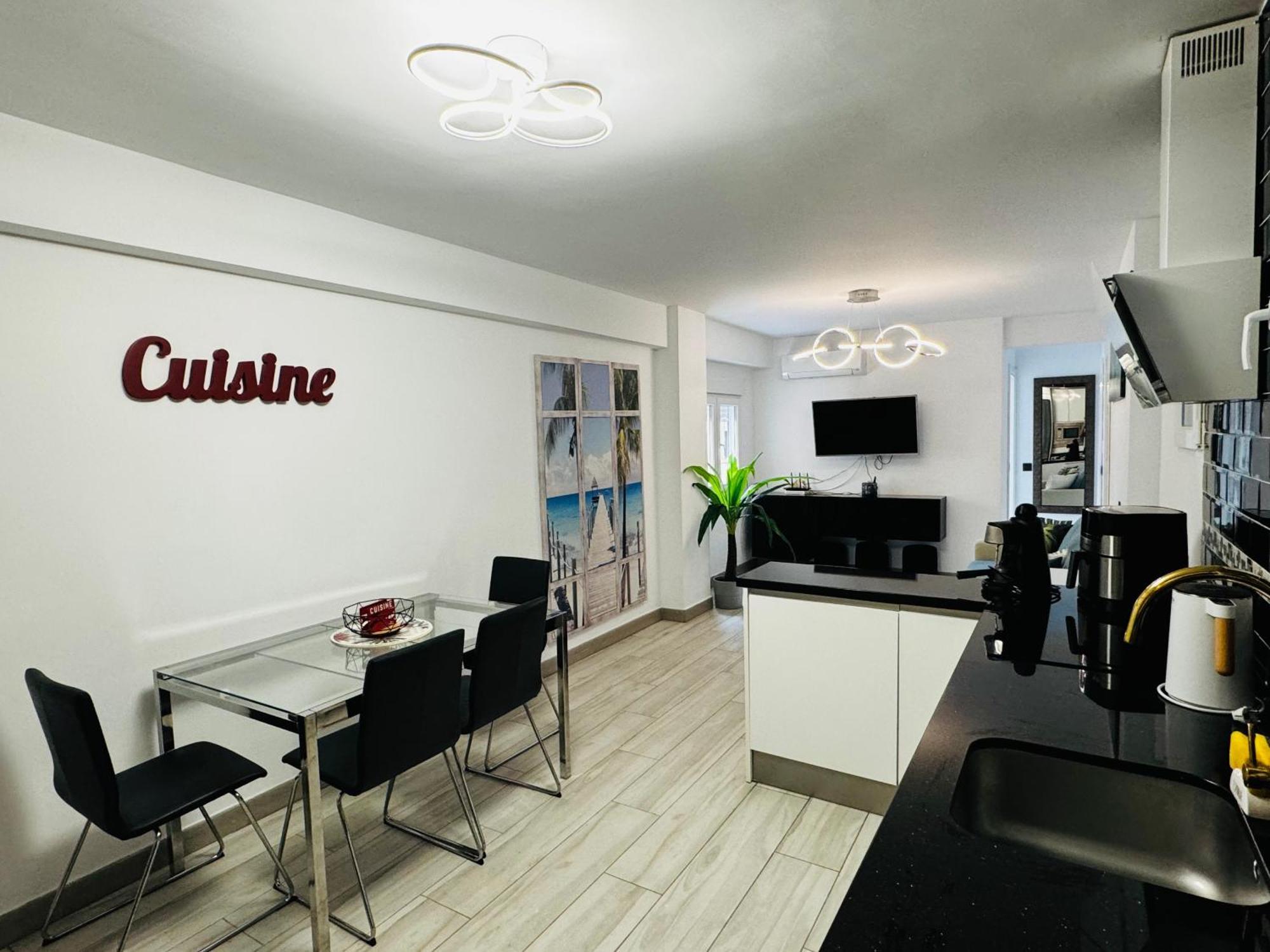 Fabrynne Apartment *