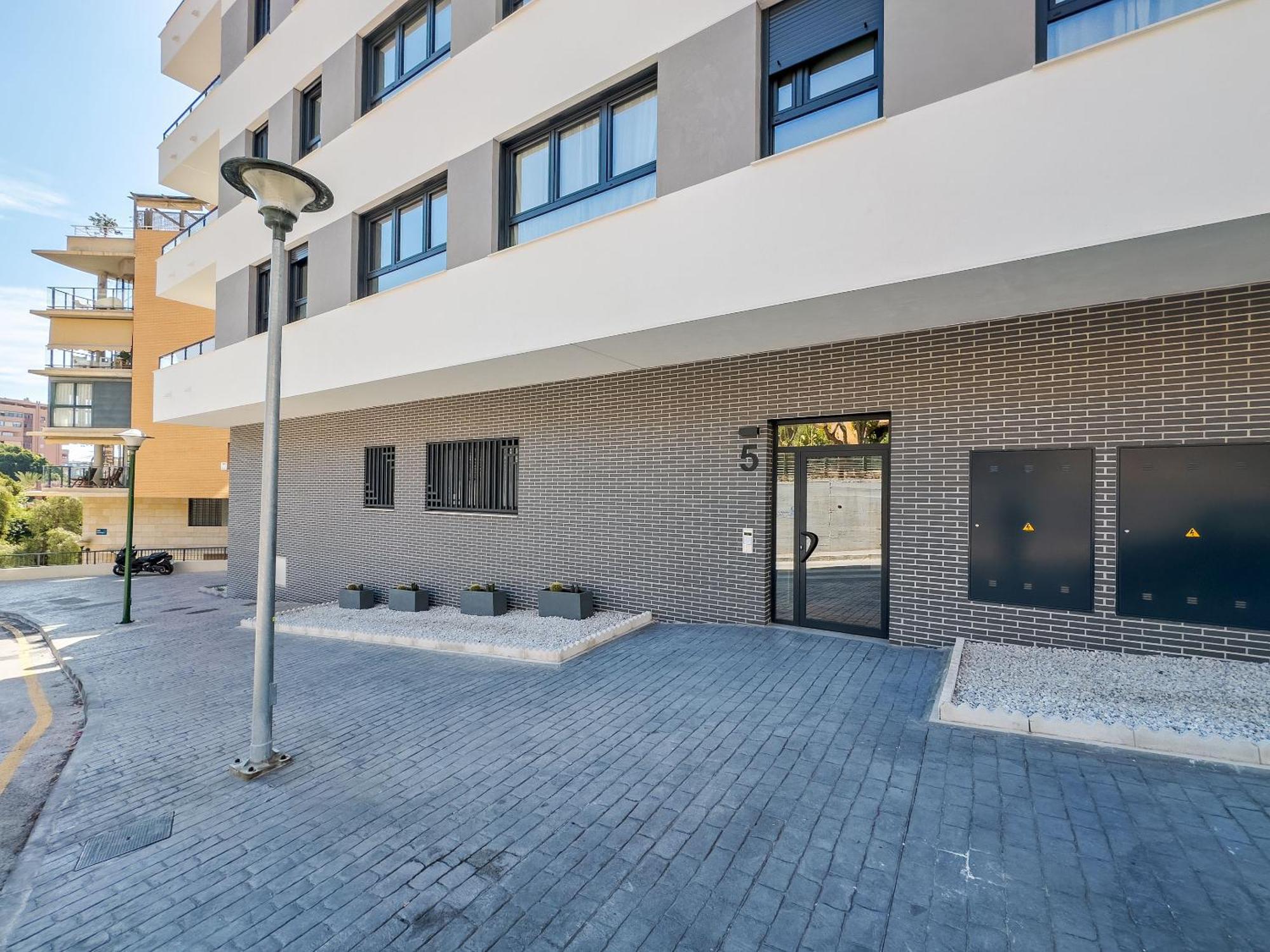 La Malagueta Pool & Parking
