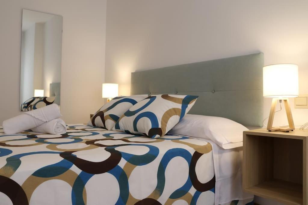 Cms Center Penthouse With Sunny Terrace & Parking Málaga