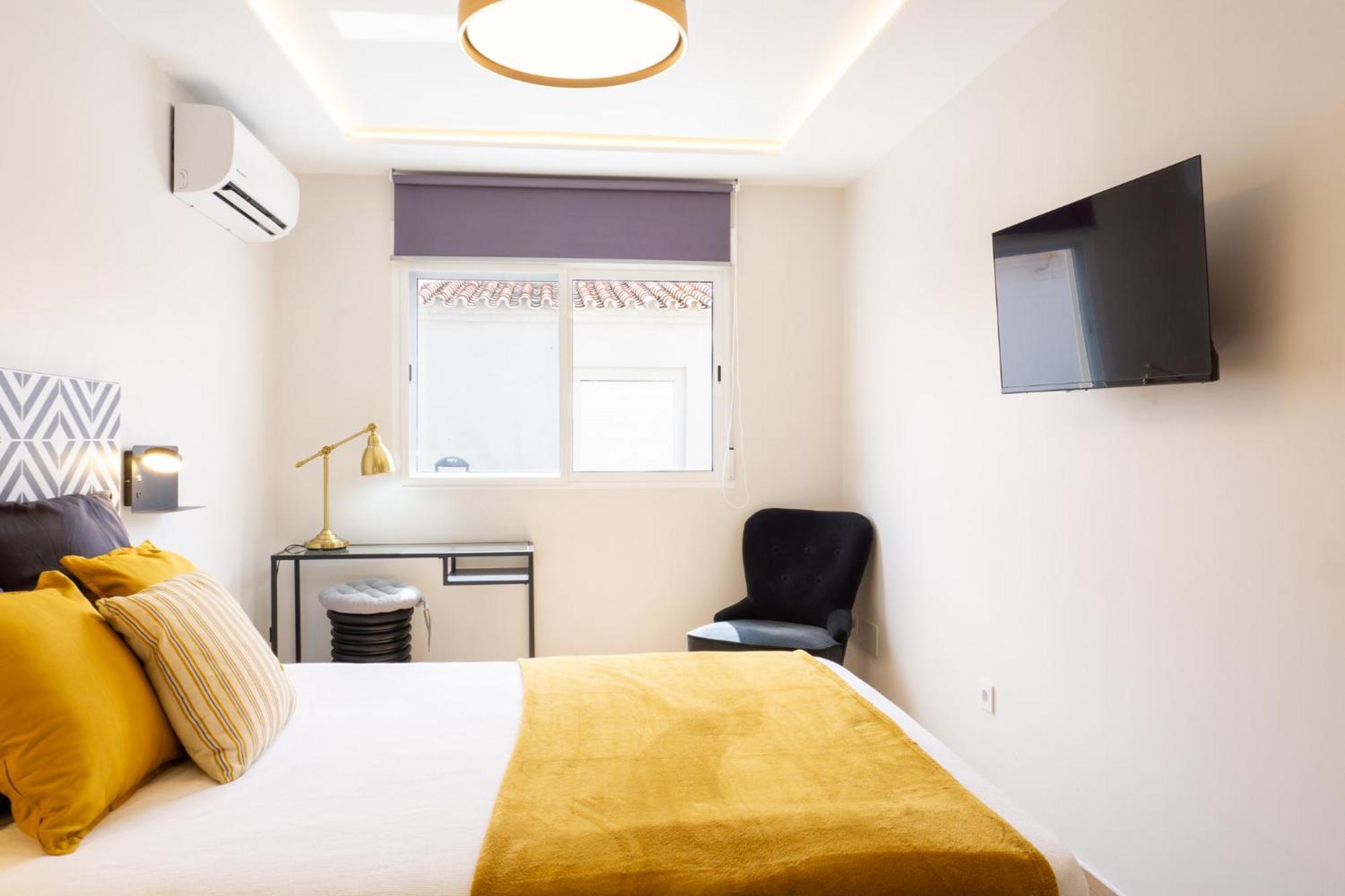 Apartamento Chalet En Primera Linea De Playa Málaga