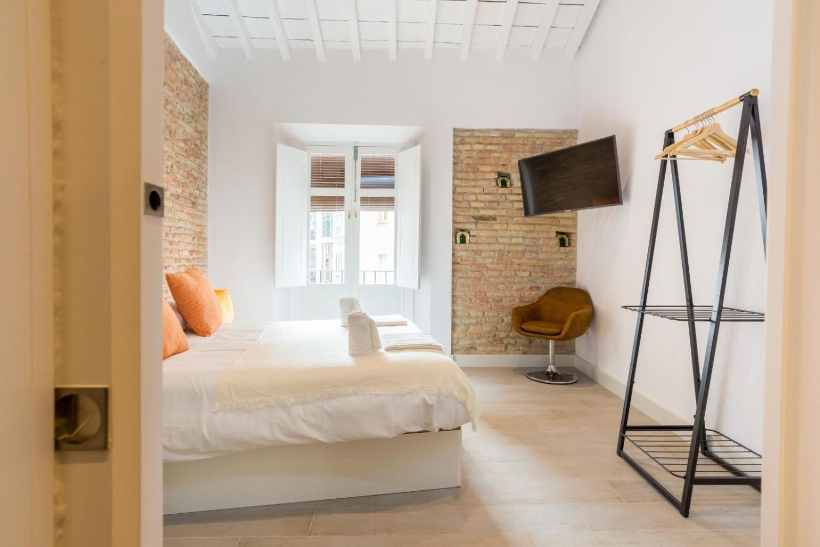Apartment Te1a-el Teatro Brick Wall Prime Location