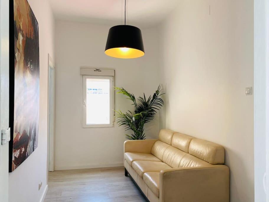 Grande Y Moderno En El Multicultural Barrio Soho Apartamento Málaga