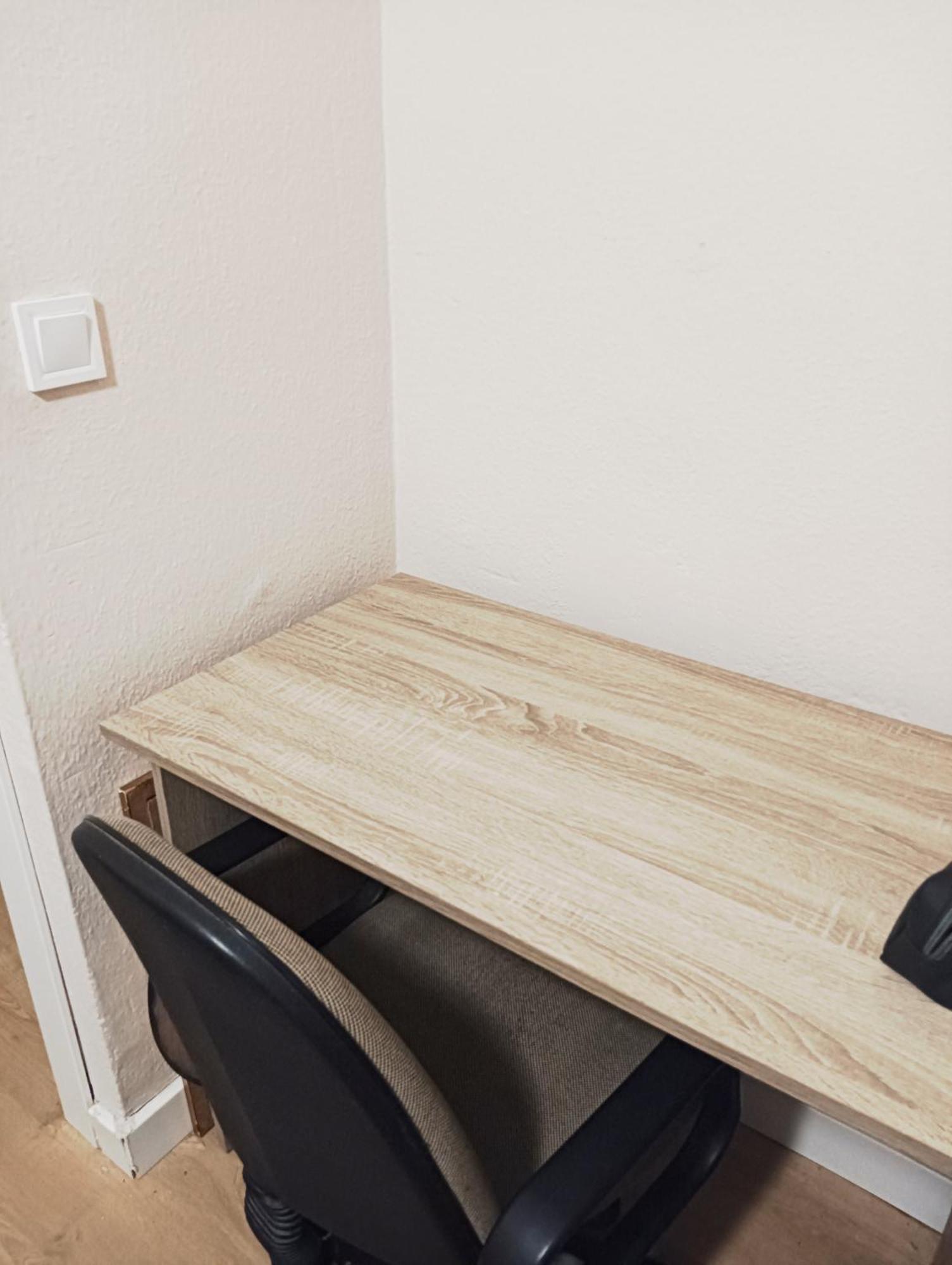 Privat bolig En Compartido Delicias Cerca Del Mar, Aeropuerto, Ave Y Metro *