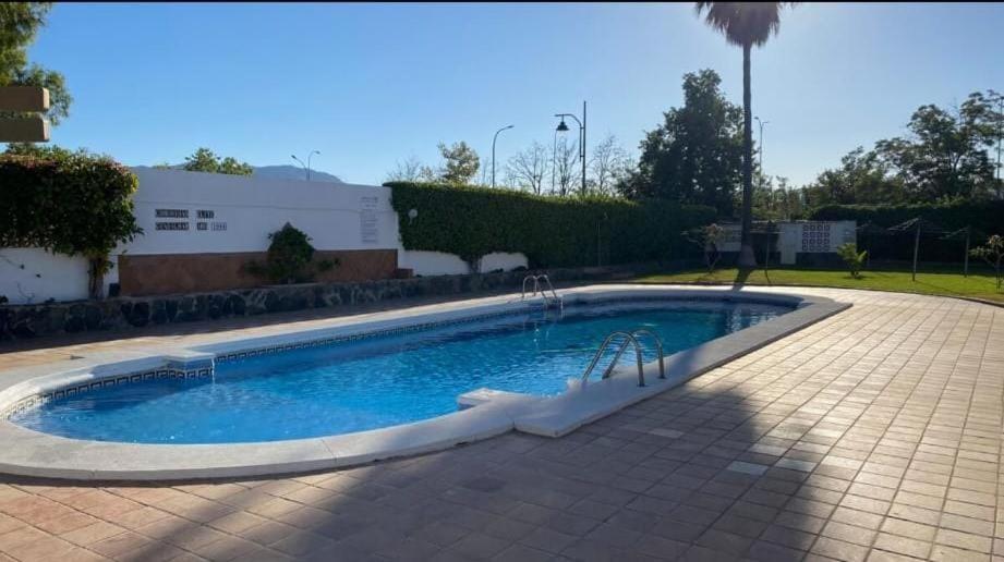 Fantastico Con Piscina Comunitaria Junto Al Mar En Appartement *