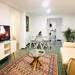 City Center & Terrace By Ele Apartments
