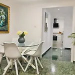 City Center & Terrace By Ele Apartments