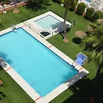 Apartamento con Piscina en Parque Litoral