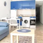 Cozy Apartment With Sea View - Malaga - 40 Sqm