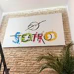 Te1B-El Teatro Brick Wall Suite Prime Location