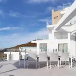 Bayview Hills, Luxury 2 Bedroom Apartment