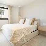 Higueronrentals The Palm
