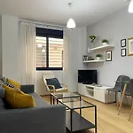Quiet Apartment In The Heart Of Malaga Pool & Free Parking