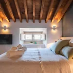 Superb Mediterranean Attic In The Heart Of Malaga By Rems