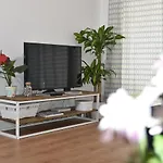 Spectacular Apartment 8 Pax/4 Rooms & Free Parking