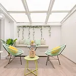 -Malagasunapts-Citycentre Private Patio