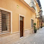 -Malagasunapts- Citycenter Spacious Studio