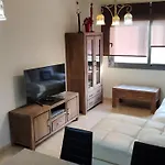 Apartamento en la playa! Parking, wifi, piscina, aire acondicionado y Netflix!
