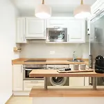 Comfortable Apartment With Balcony - Center