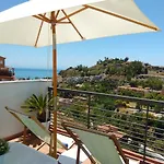 Great Penthouse & Terrace Overlooking The Sea - Free Parking