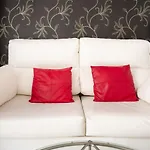 Urbe10 Cister 1 Bedroom Apartment