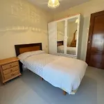 Chalet En Malaga, Torremolinos, Cerca De La Playa