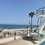 Castle Beach House Villa de lujo frente al mar
