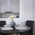 Living4Malaga Guevara Apartment