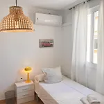 Homely Malaga Soho 520