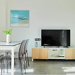 Living4Malaga Victoria Center Apartment