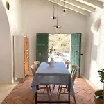 Casa Vega. Un Refugio De Libertad
