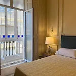 Apartamentos Loles De Cisneros Catedral