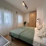 Atico Con Solarium Y Bbq Cerca Del Centro 6 Pax