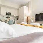 Adorable Flat With Private Parking In The Center By Rems