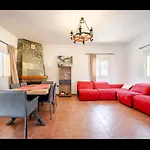 Villa Garpellado