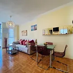 Terrace Relax Apartment. City & Beach