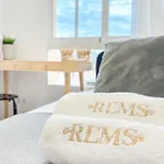 Sunlit & Fresh Apartment - Center By Rems