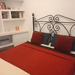 Small Stylish Room With Comfortable Queen-Size Bed In Very Large, Beautifully Decorated Shared Flat In The Historic Centre Of Malaga