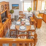 Awesome home in Málaga w/ WiFi&2 Bedrooms