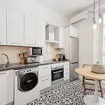 Urbanchicmalaga 2Bedroom Oasis In Historic Malaga Centre
